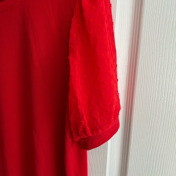 CeCe Vibrant Red Short Sleeve Top - Picture 2 of 3
